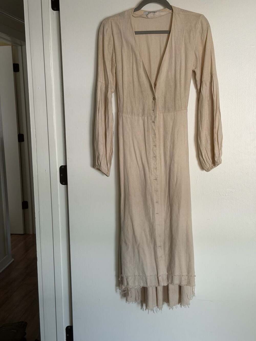 Sisters of the Black Moon Beige Linen Button-Down Long Sleeve Maxi Dress Small